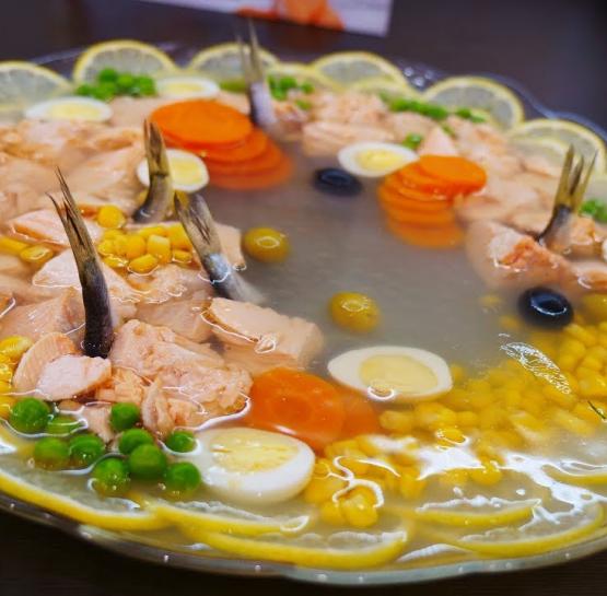 Սա կլինի ամանորյա սեղանի ամենահամեղ և գեղեցիկ ուտեստը․ Ձուկը պատրաստած գեղեցիկ կերպով