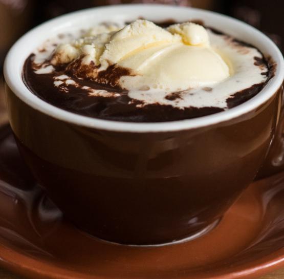 Տաք շոկոլադ։ Իմ սիրելի բաղադրատոմսը ՝ այս եղանակին