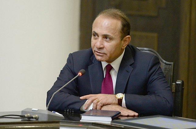 PM Abrahamyan Hails the Program of Setting New Robotics Clubs